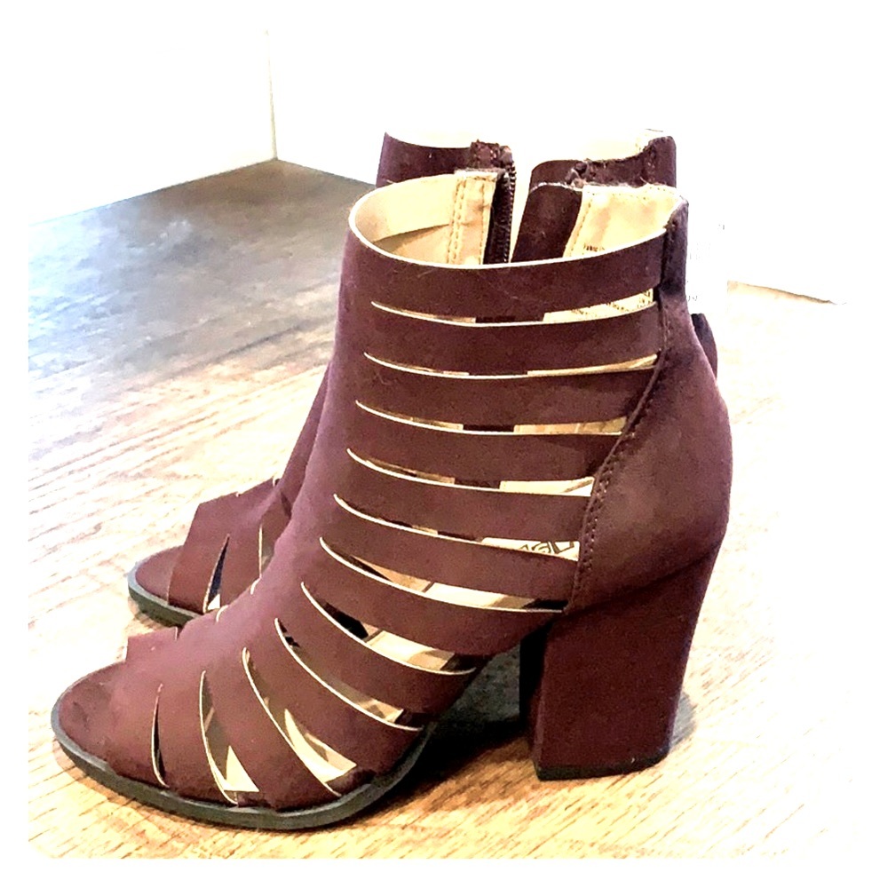 Sandal heels